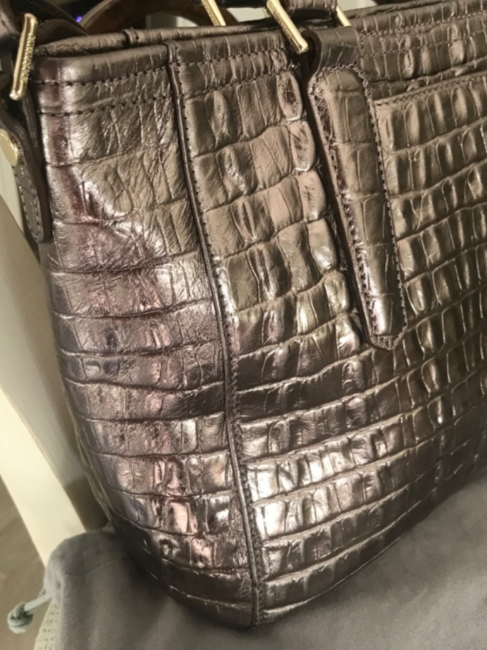 Brahmin light bronze metallic purse with dust cover - Picture 6 of 9
